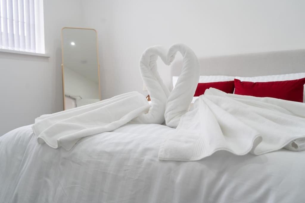 Stylish 1 Bed Apartment In Newly Refurbished Building W/ Parking & Wi-Fi Birmingam Exterior foto