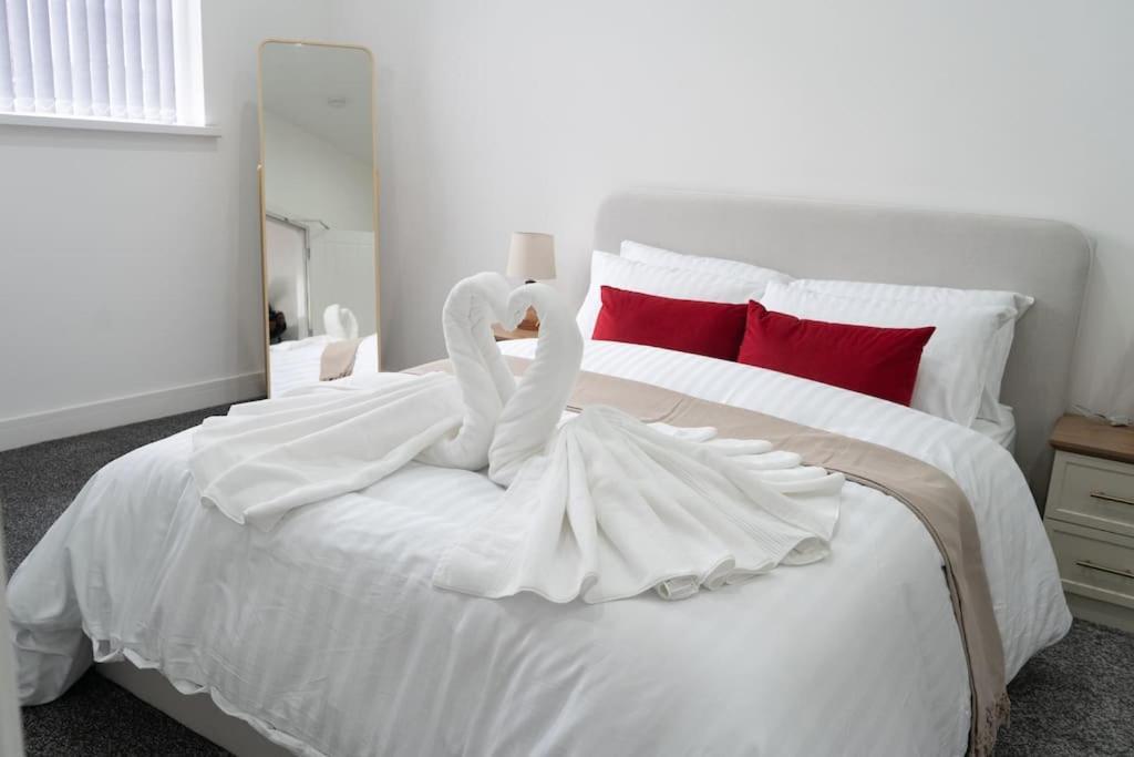 Stylish 1 Bed Apartment In Newly Refurbished Building W/ Parking & Wi-Fi Birmingam Exterior foto