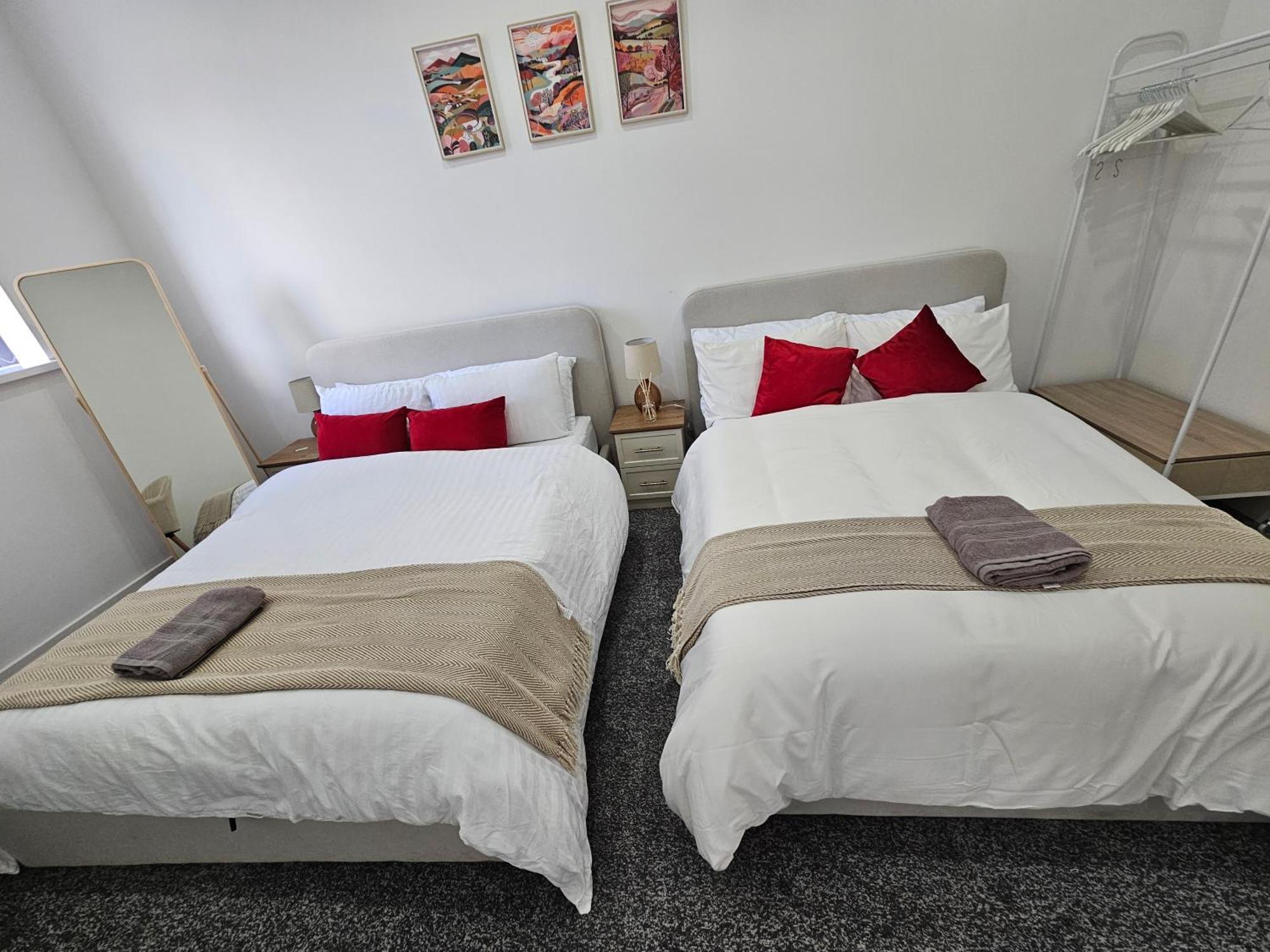 Stylish 1 Bed Apartment In Newly Refurbished Building W/ Parking & Wi-Fi Birmingam Exterior foto